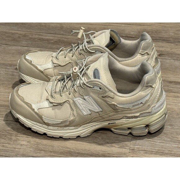 New Balance Mens 2002R Protection Pack Leather Sz 8.5 Sandstone Beige M2002RDQ - Picture 1 of 10